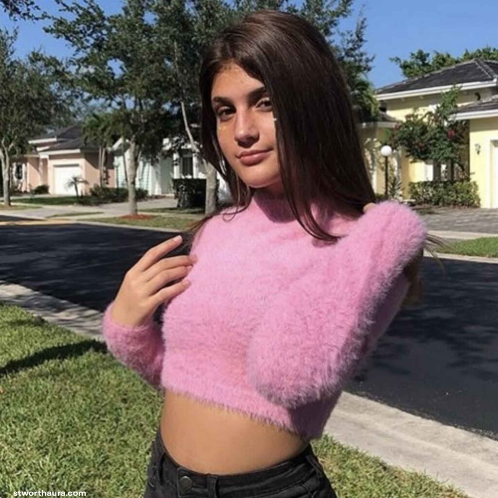 Early Life and Background of Jenny Popach